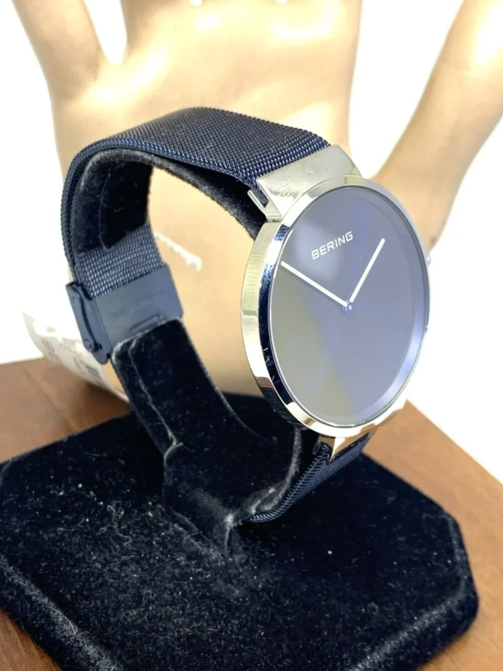 Bering Men's Watch 14539-307 Quartz Silver Blue Dial Stainless Steel 39mm